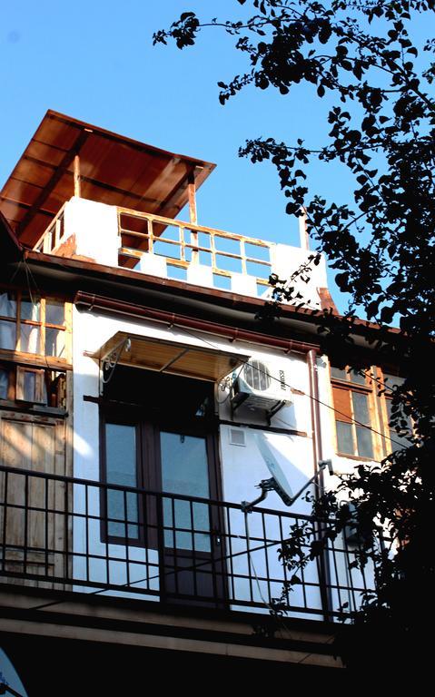 Old Town Studio With Picture Perfect Terrace ! Tbilisi Exterior photo