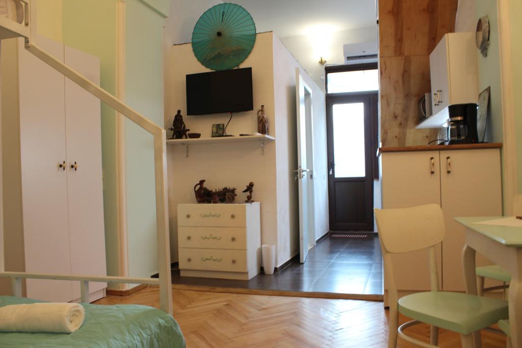 Old Town Studio With Picture Perfect Terrace ! Tbilisi Exterior photo